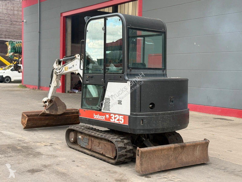 Skovel Bobcat...
