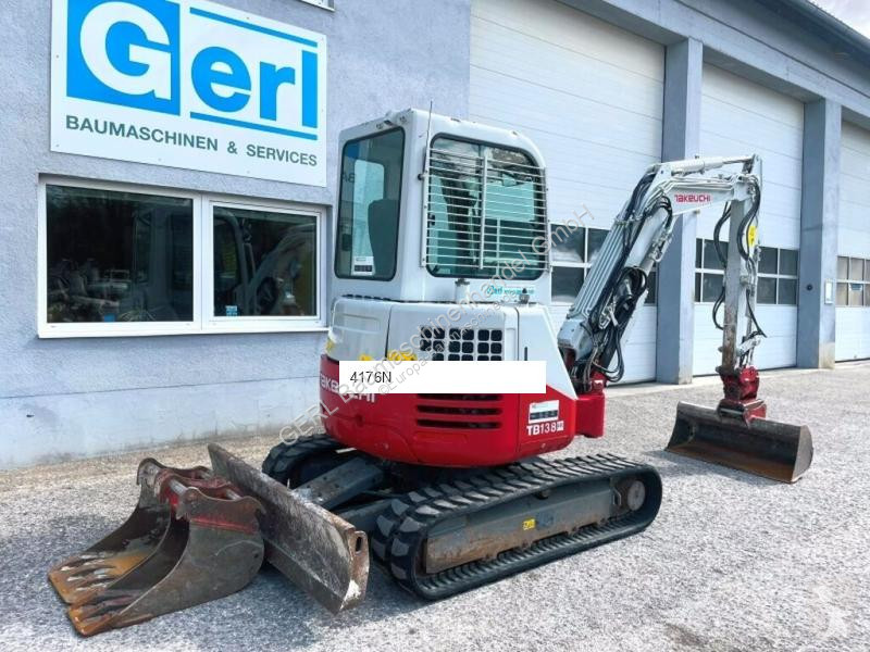 Skovel Takeuchi