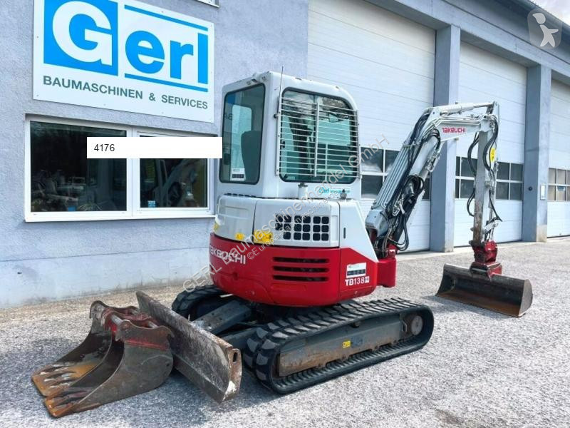 Skovel Takeuchi