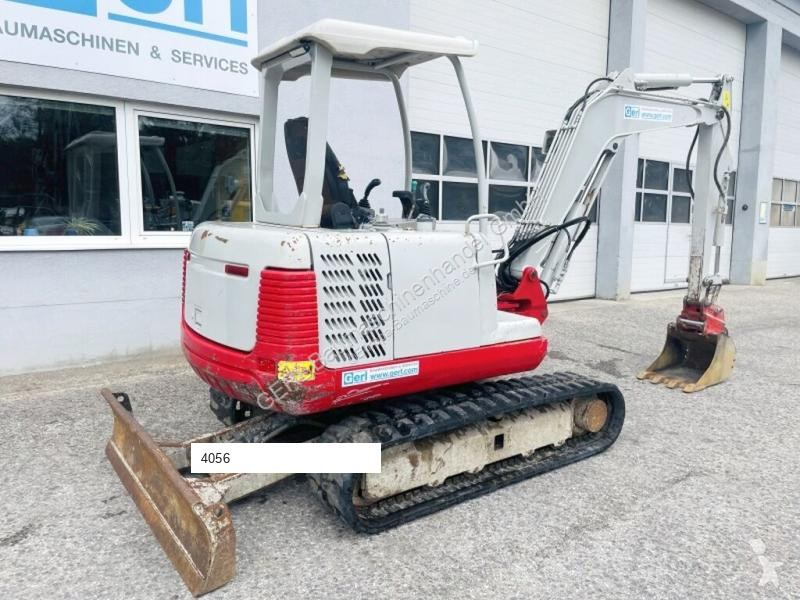 Skovel Takeuchi