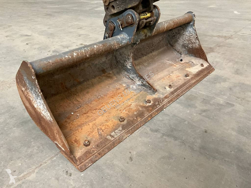 Skovel Kubota 613