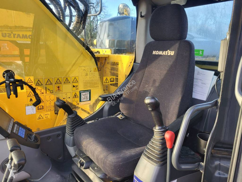 Skovel Komatsu 11