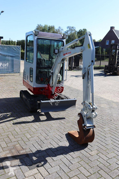 Skovel Takeuchi