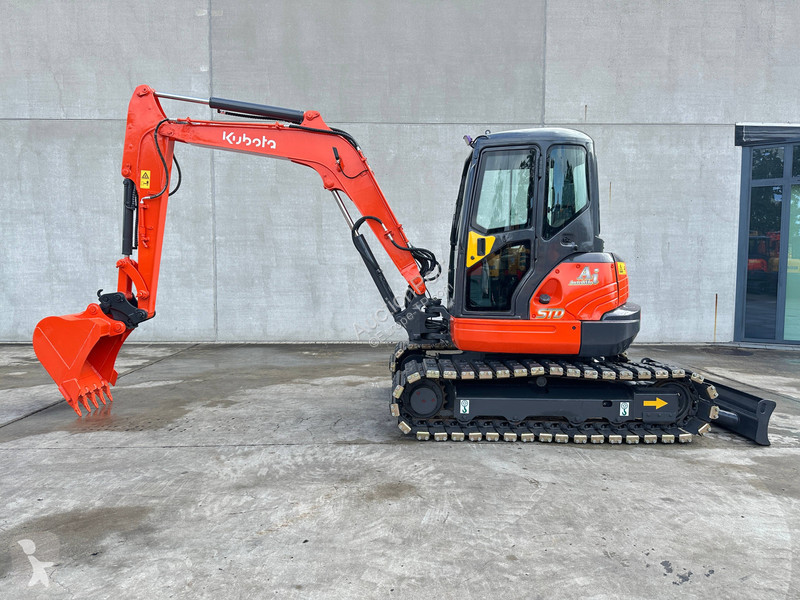 Skovel Kubota SZ