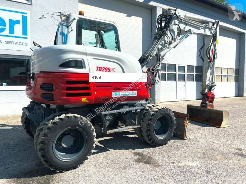 Skovel Takeuchi TB295W