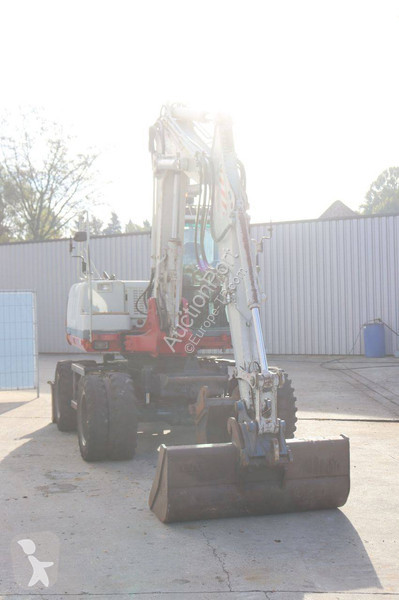 Excavadora Takeuchi