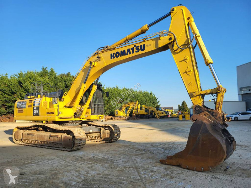 Багер Komatsu HB365LC-3