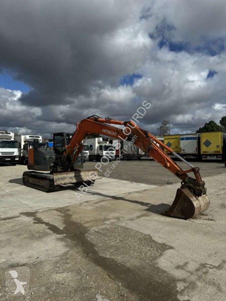 Excavadora Hitachi B-5A