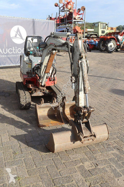 Excavadora Takeuchi