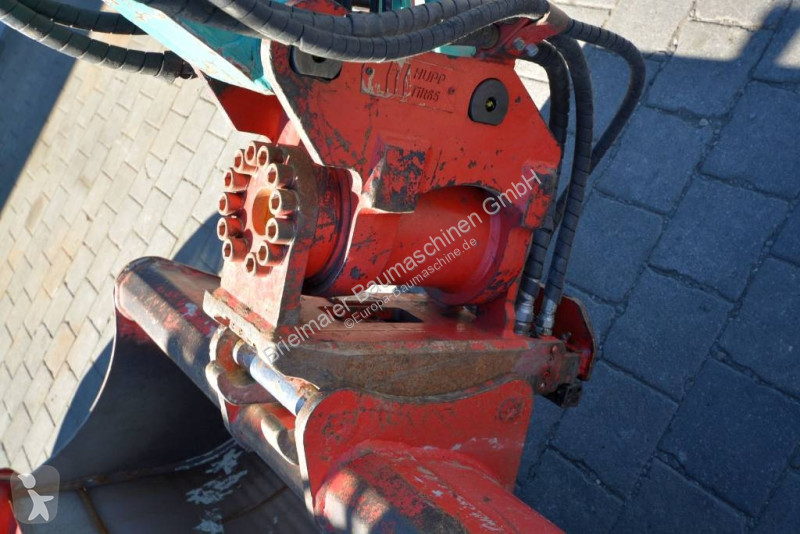 Escavadora Takeuchi