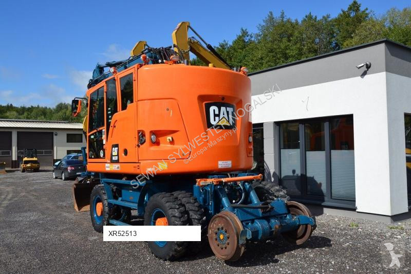 Excavadora Caterpillar M