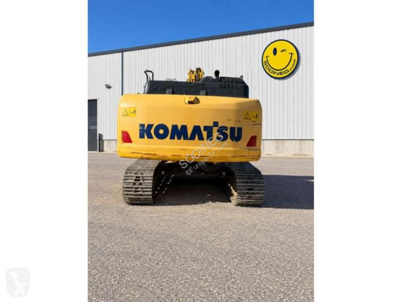 Escavadora Komatsu 11
