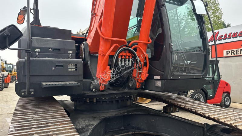 Excavadora Hitachi ZX300LCNT6