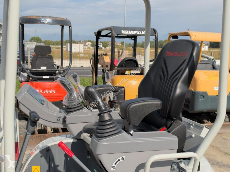 Pelle Takeuchi TB217R
