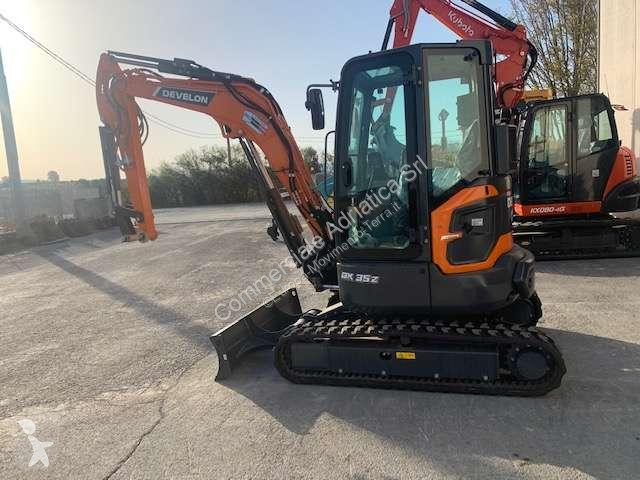 Pelle Develon DX35Z