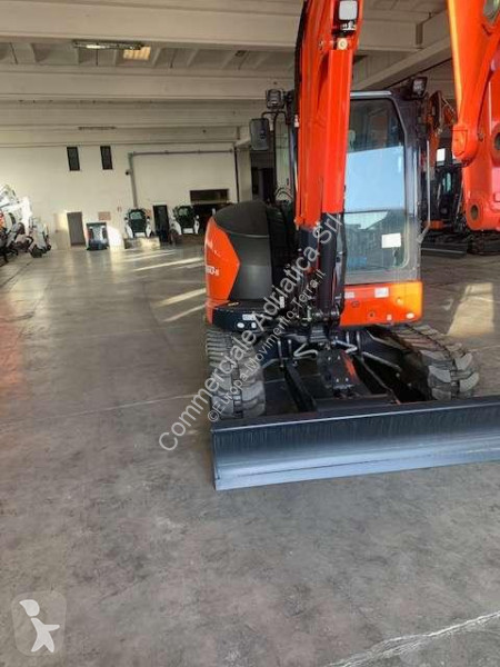 Pelle Kubota KX060-5