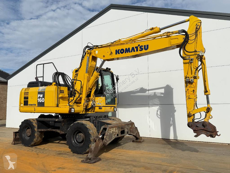 Pelle Komatsu - Triple Boom / Blade / Hammer Lines