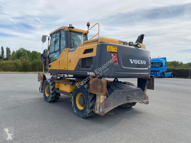 Pelle Volvo EW180