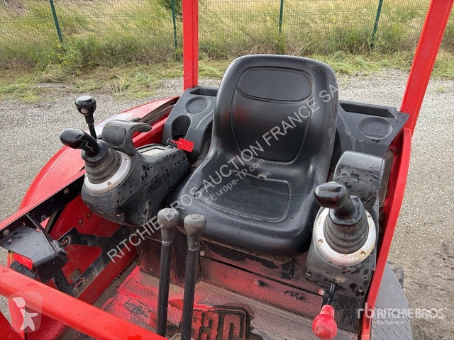 Pelle JCB