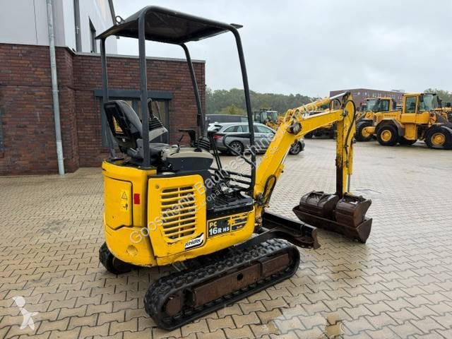 Багер Komatsu R3