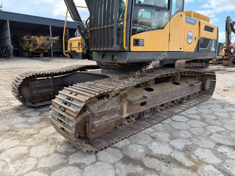 جرافة Volvo L