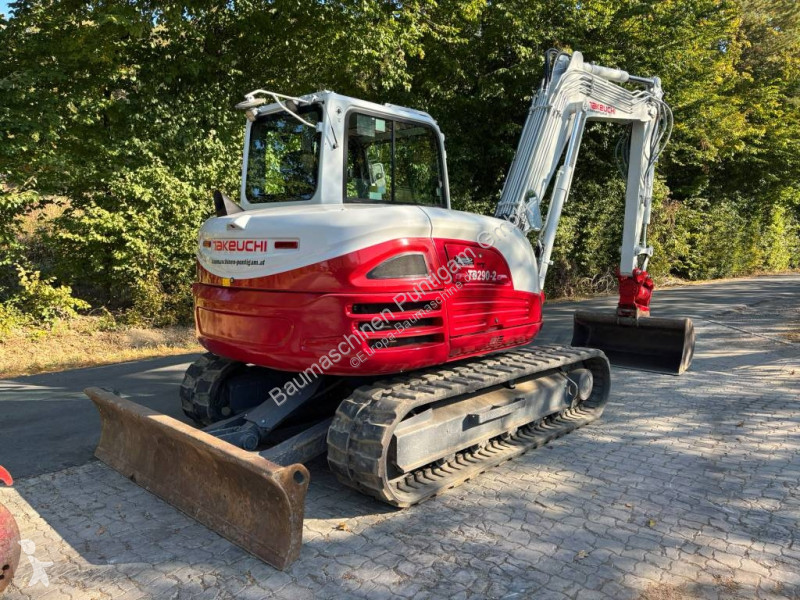 Pelle Takeuchi 2902
