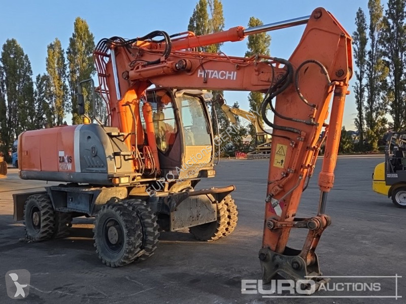 Pelle Hitachi
