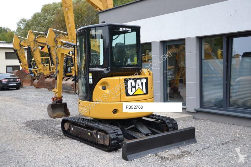 Багер Caterpillar