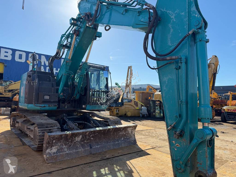 Pelle Hitachi LC-5 B