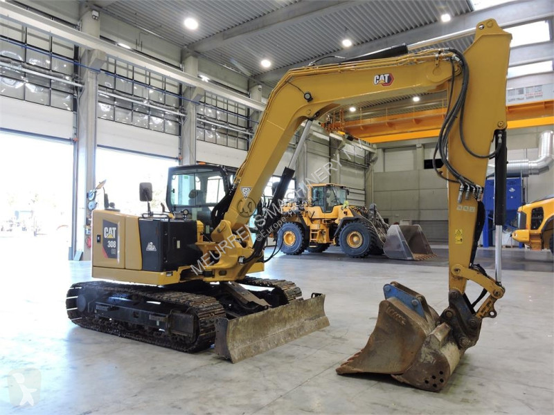 Pelle Caterpillar R