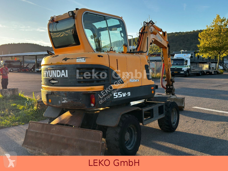 Pelle Hyundai Robex 55W9 Mit 4 Löffeln