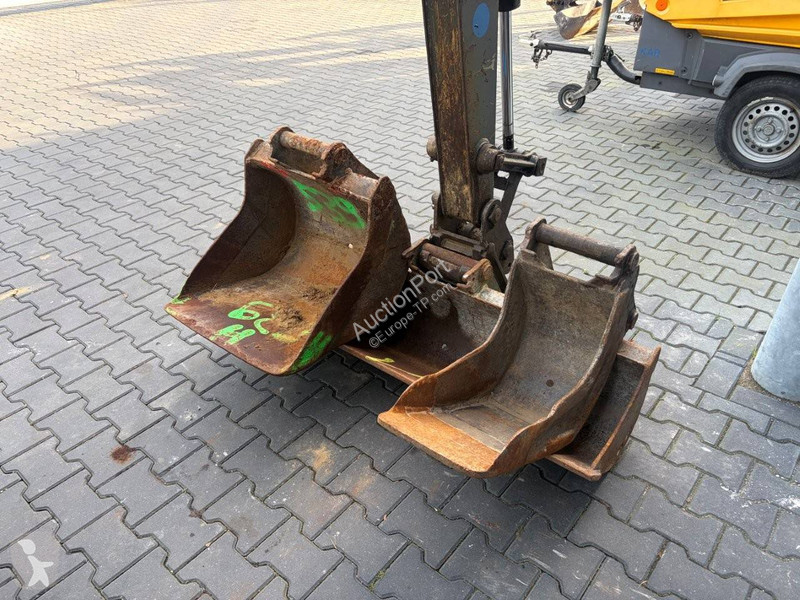 Pelle Terex T035