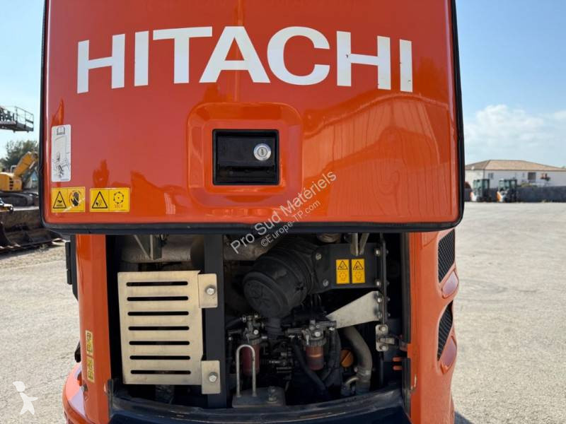 Pelle Hitachi