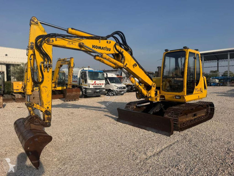 جرافة Komatsu R