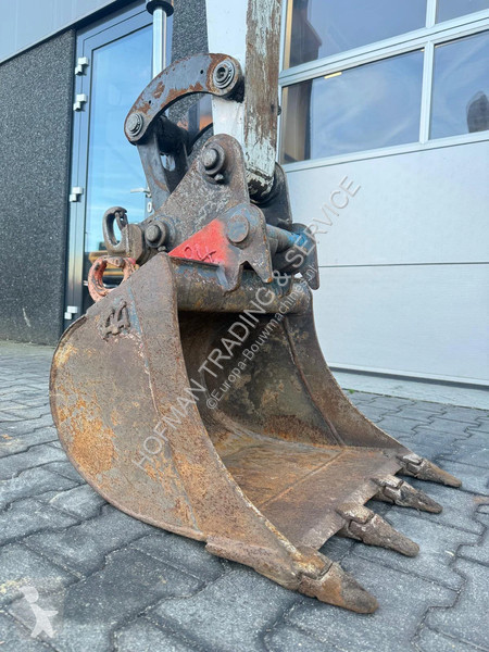 جرافة Bobcat E27z