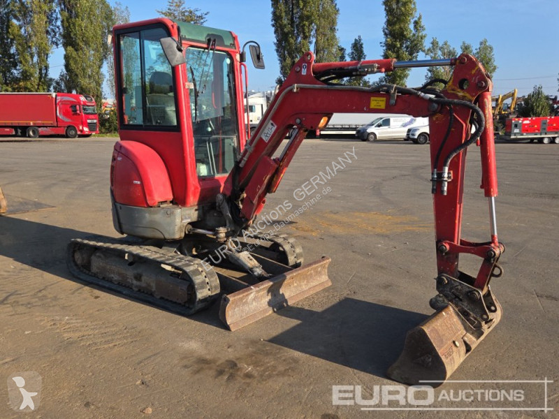 جرافة Yanmar ViO25-4