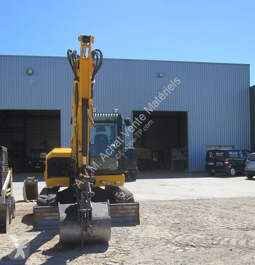 جرافة JCB