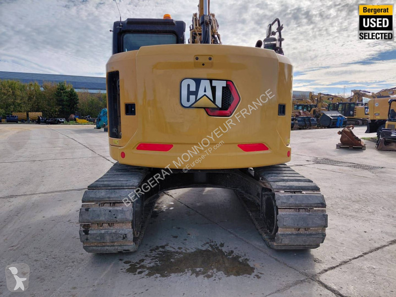 Багер Caterpillar