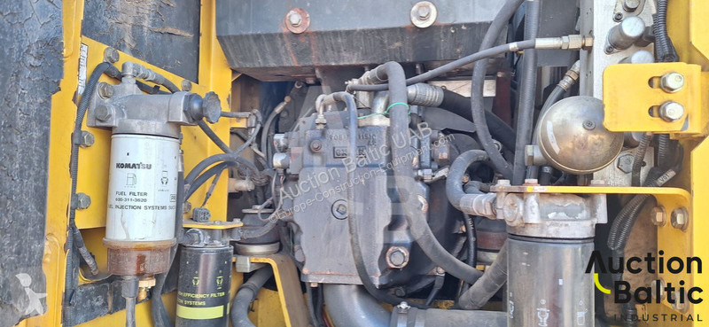 Багер Komatsu E0
