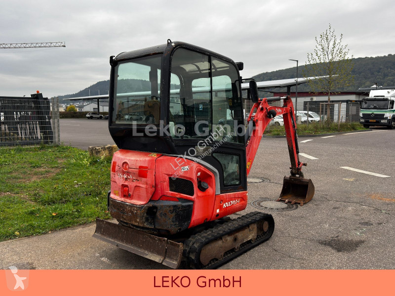 Багер Kubota 0194