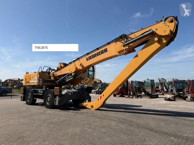 Багер Liebherr CHD