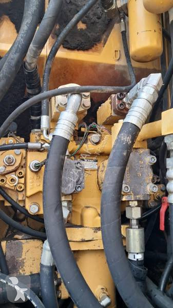 جرافة Caterpillar