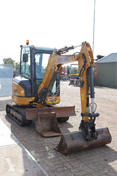 Багер XCMG XE27E