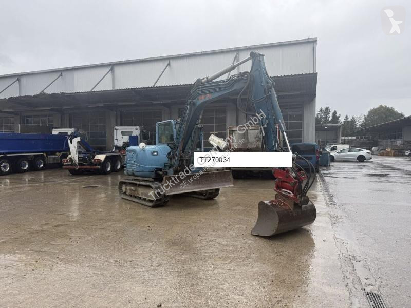 جرافة Takeuchi Powertilt