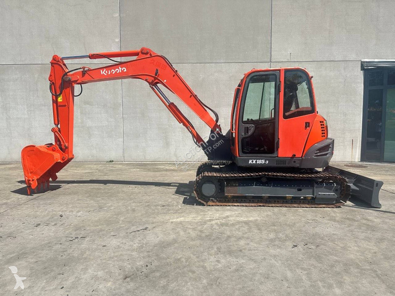 Багер Kubota KX185-3