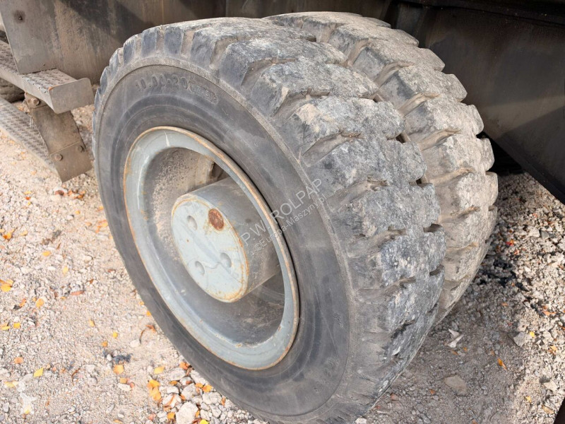 جرافة Sennebogen 825