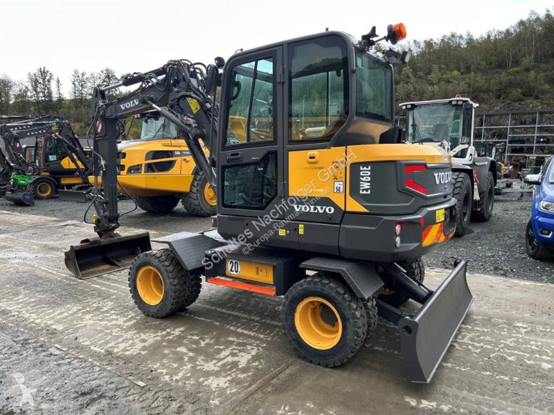 Багер Volvo EW 60 E
