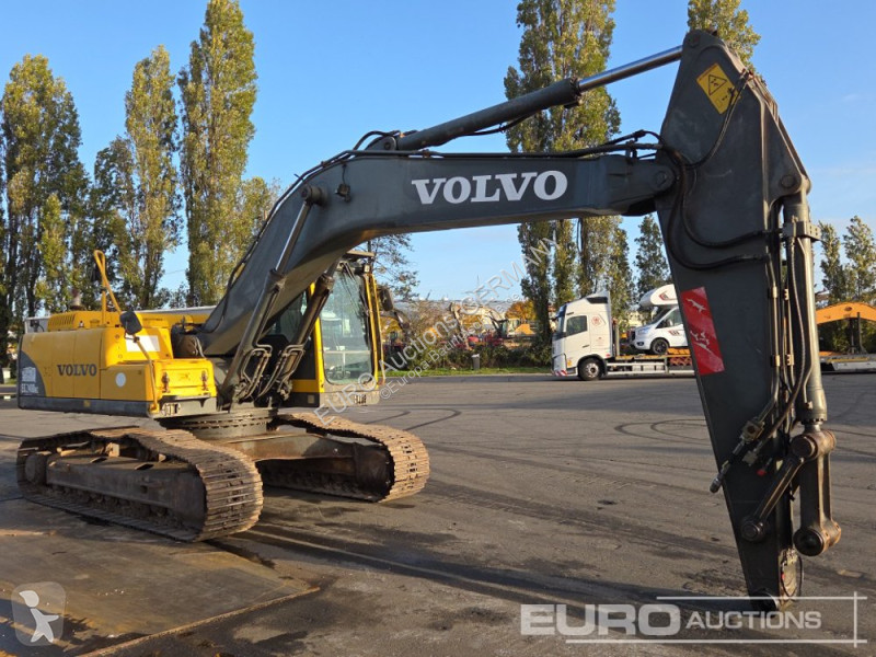 جرافة Volvo EC240
