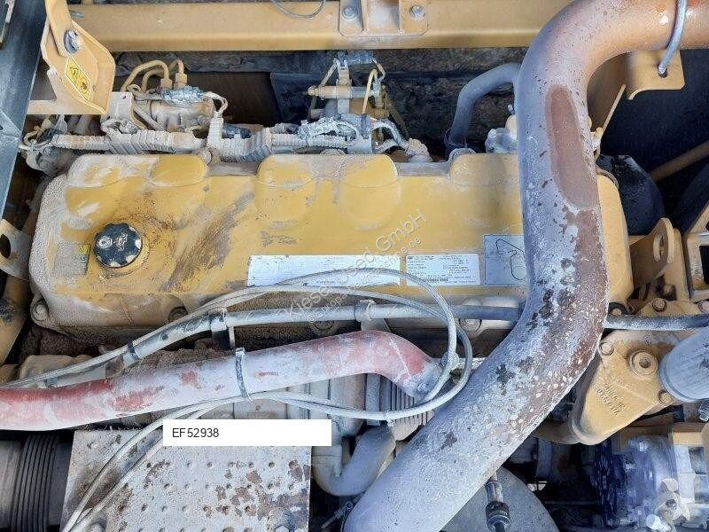 Escavadora Caterpillar