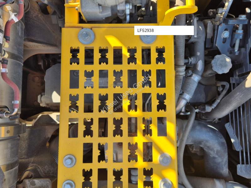 Escavadora Komatsu 10